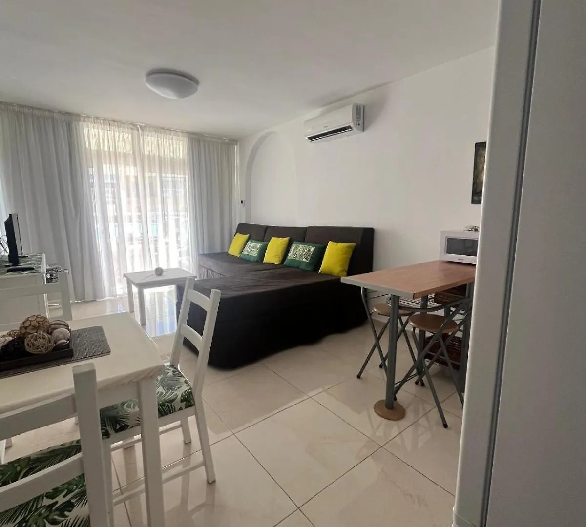 Bonito apartamento planta baja en Mareverde-Costa Adeje España